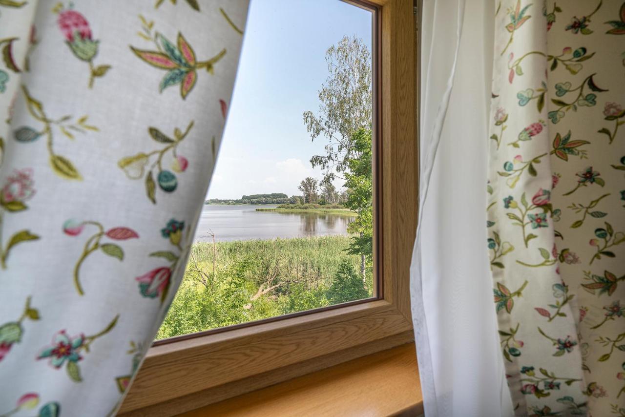 Labedz Hotel Karczma Iława Exteriör bild
