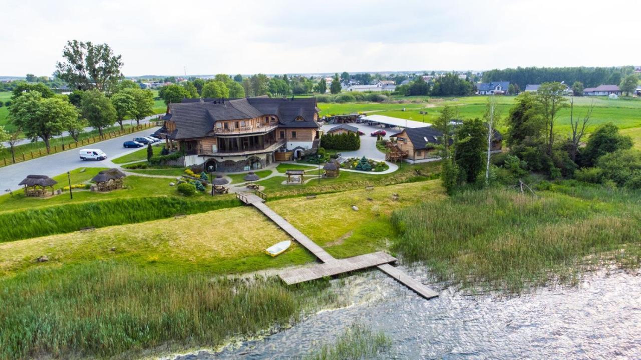 Labedz Hotel Karczma Iława Exteriör bild