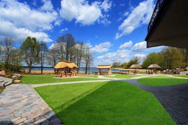 Labedz Hotel Karczma Iława Exteriör bild